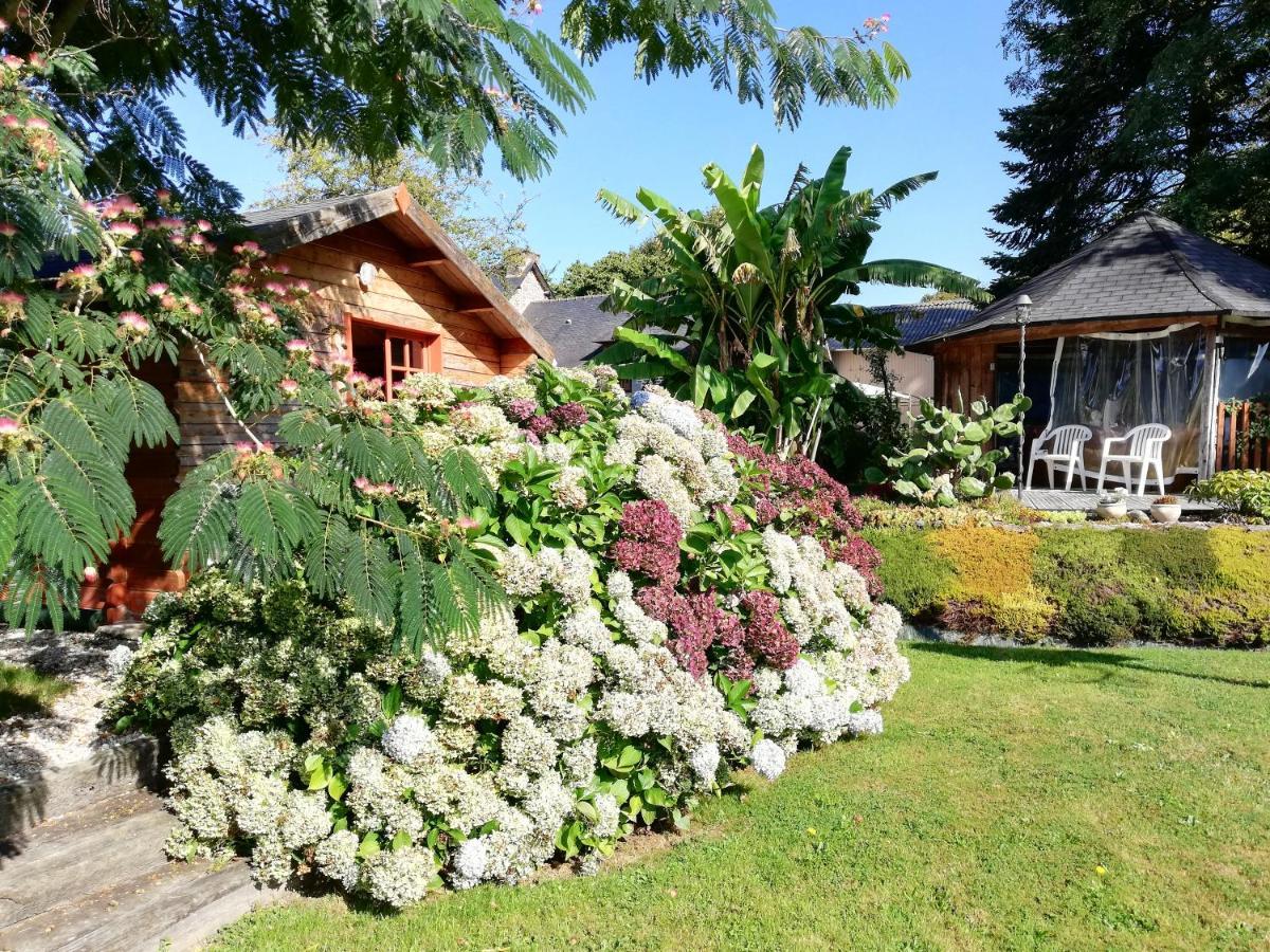 Les Petites Chapelles Bed & Breakfast Saint-Pierre-de-Plesguen Exterior photo
