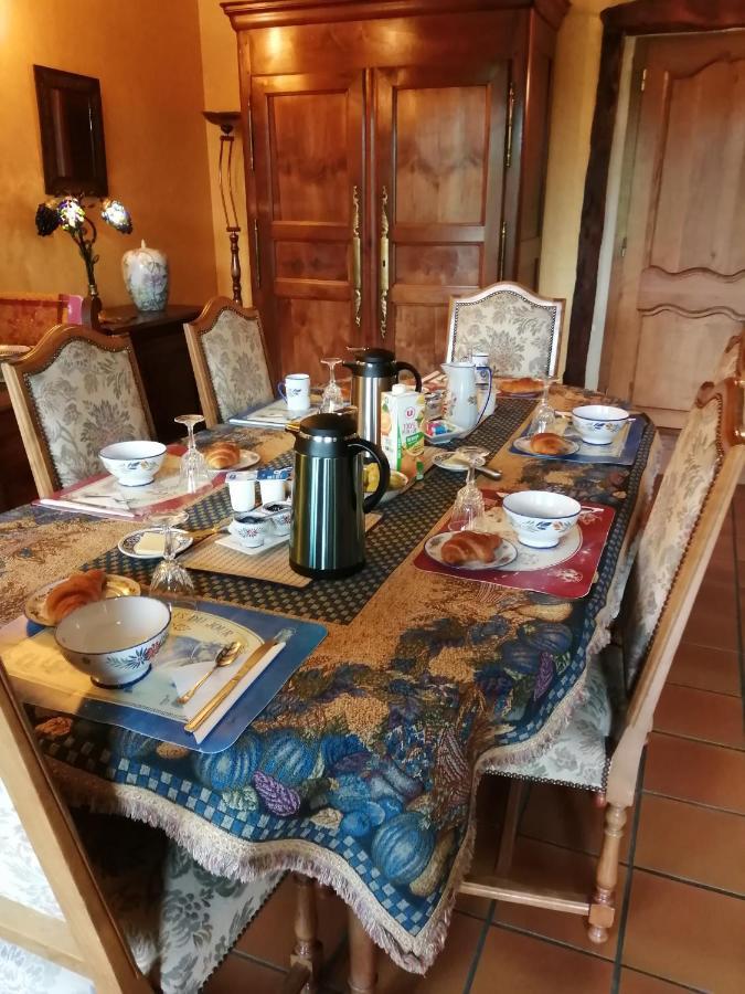 Les Petites Chapelles Bed & Breakfast Saint-Pierre-de-Plesguen Exterior photo